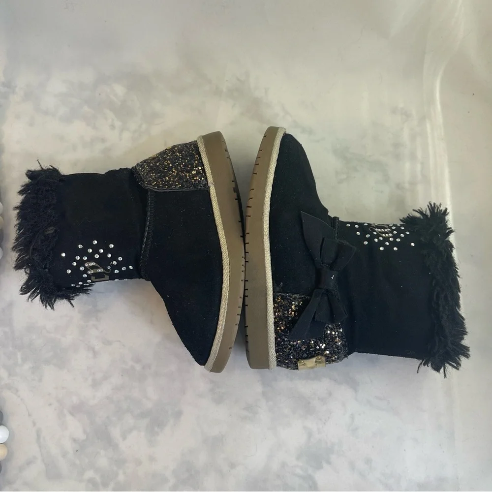 Juicy Couture Toddler Black and Gold Mid-Calf Boots with Faux Fur Trim Size 9